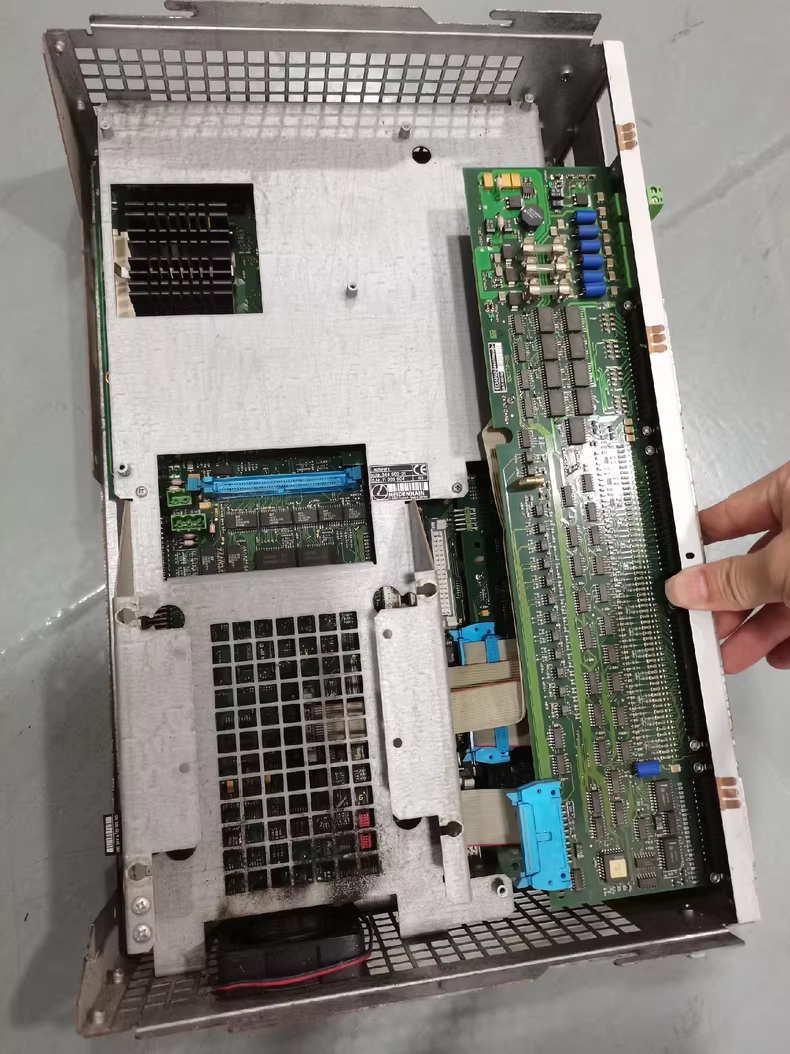 HEIDENHAIN CC422 6-Axis Controller